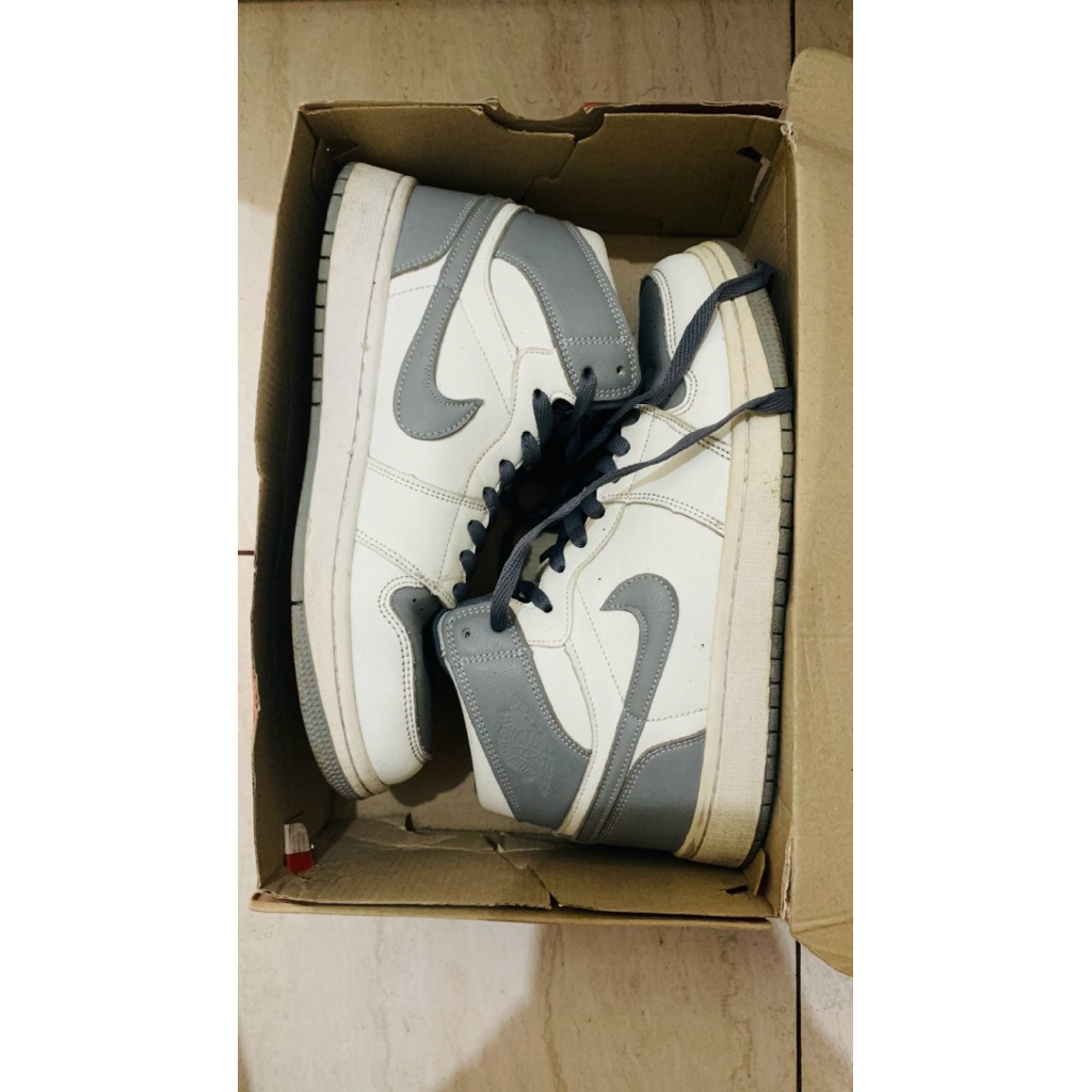 sepatu Nike preloved (kw)