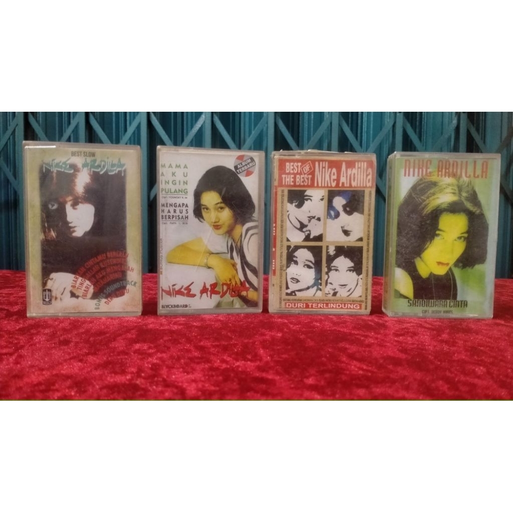 Kaset pita Nike Ardilla 4kaset