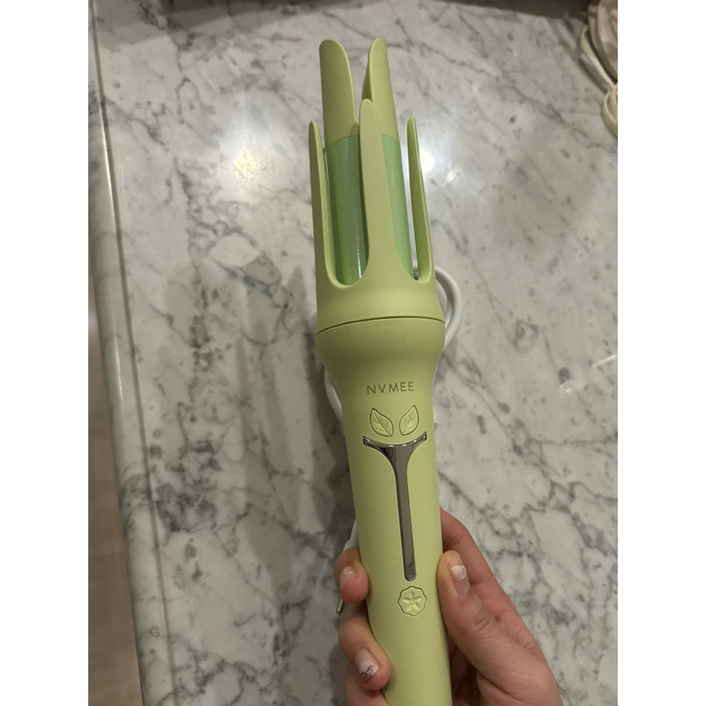 preloved like new nvmee Taurus catok curly otomatis 32 mm loose wave