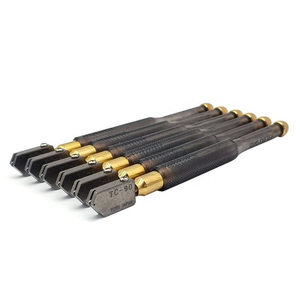1 box toyo cutter Alat pemotong kaca keramik tc 90 oil