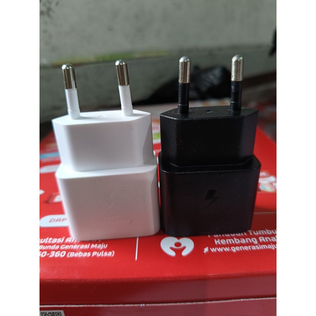 adaptor charger Samsung 25;Watt  ukuran kecil