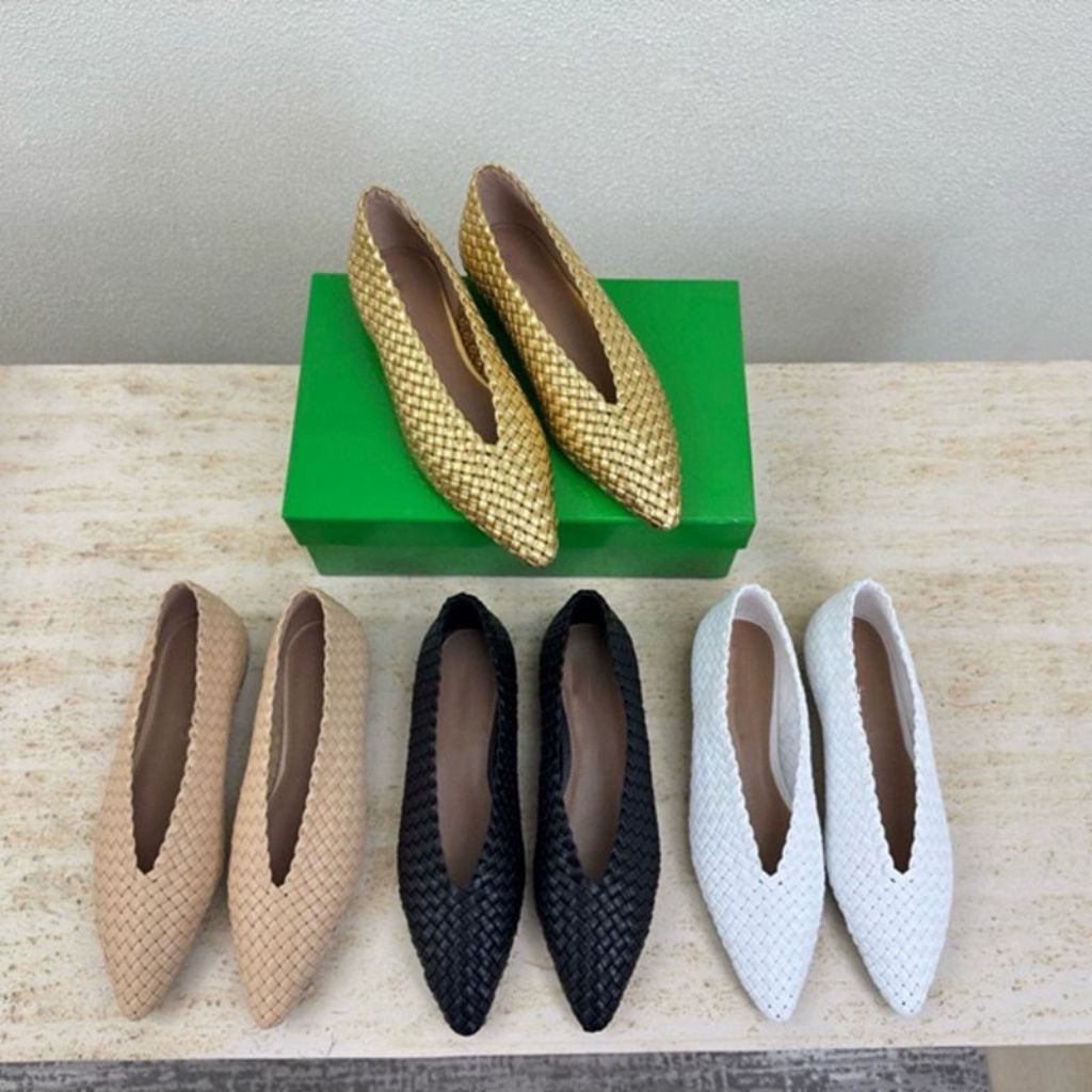 Shoes LS1BV-006(001) Bottega Veneta Point Toe Lagoon Flat  Wanita