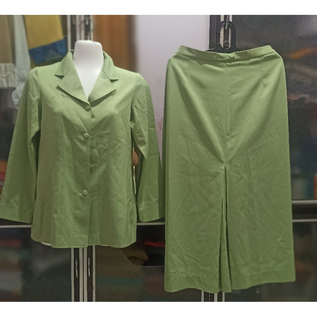 Setelan seragam dinas PERSIT wanita preloved ( bahan halus )