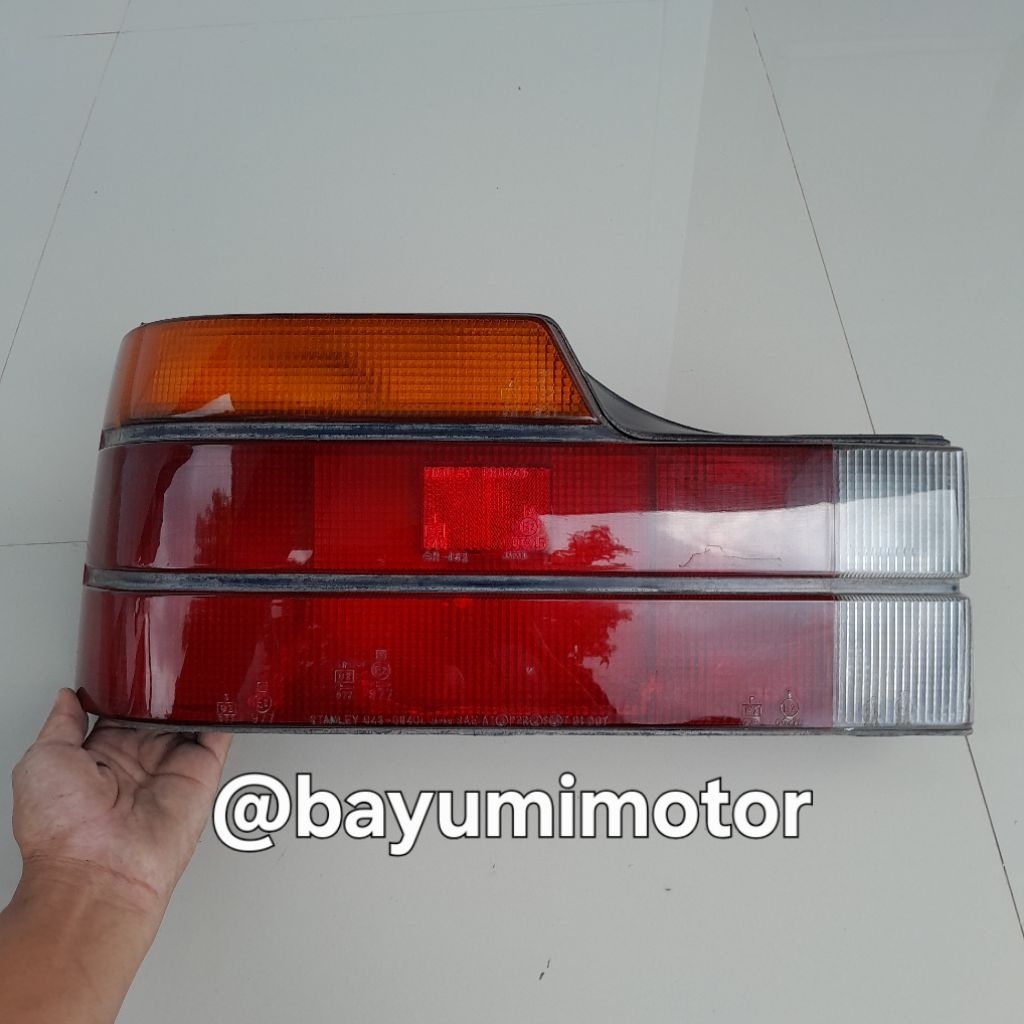 ORIGINAL stoplamp lampu belakang mazda 626 GLX 1985 1986 KIRI