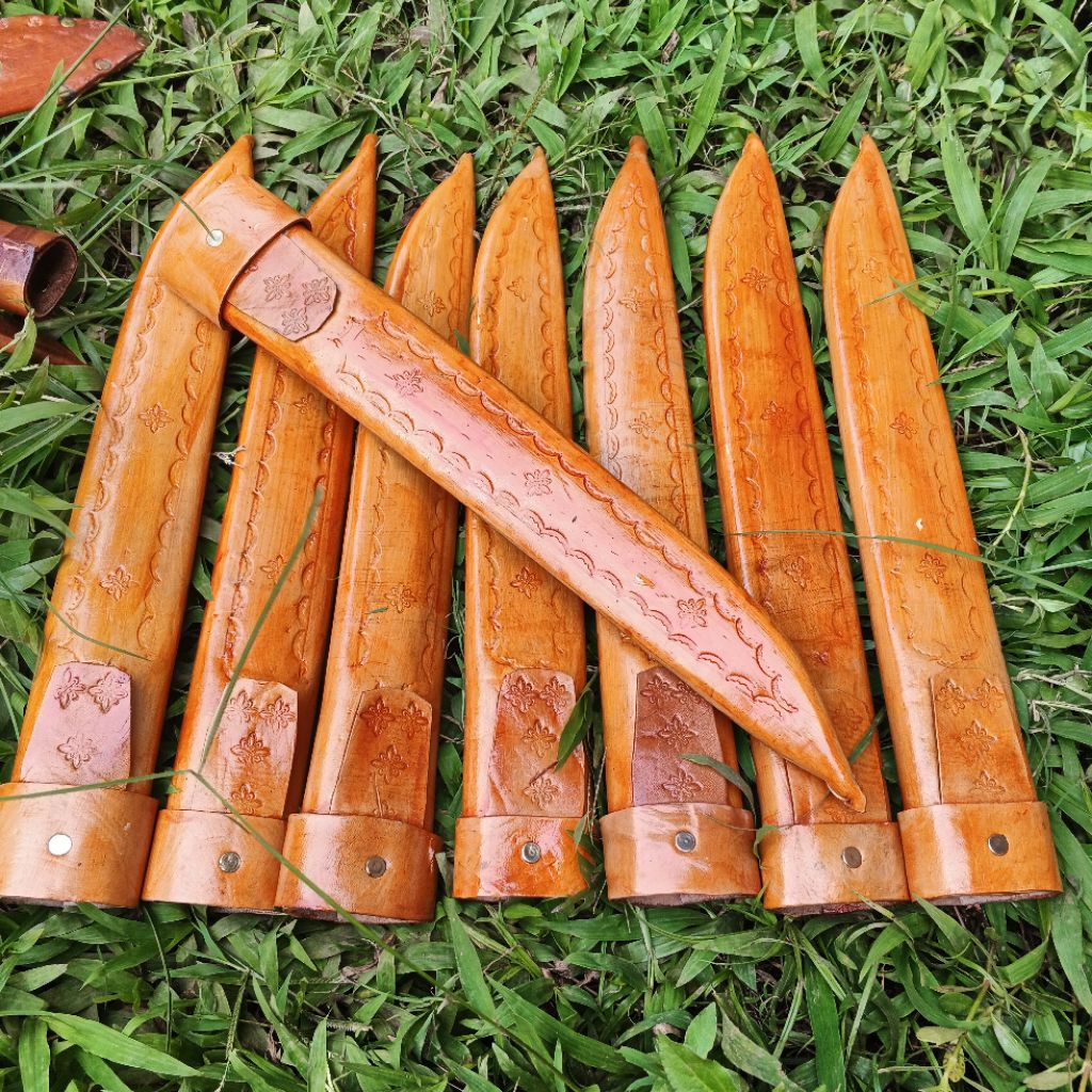 Sarung kulit sapi asli, Sarung pisau Panjang 30 cm.