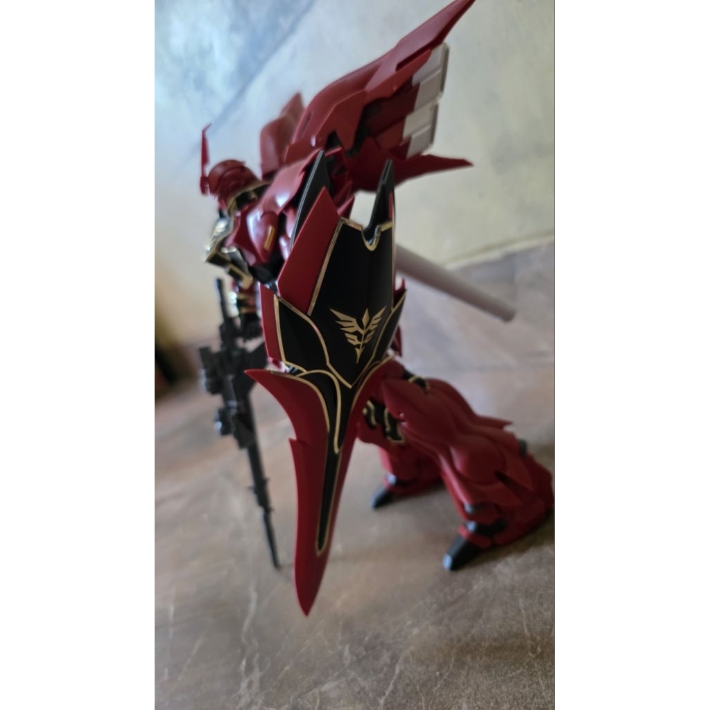 Gundam MG Sinanju Bandai