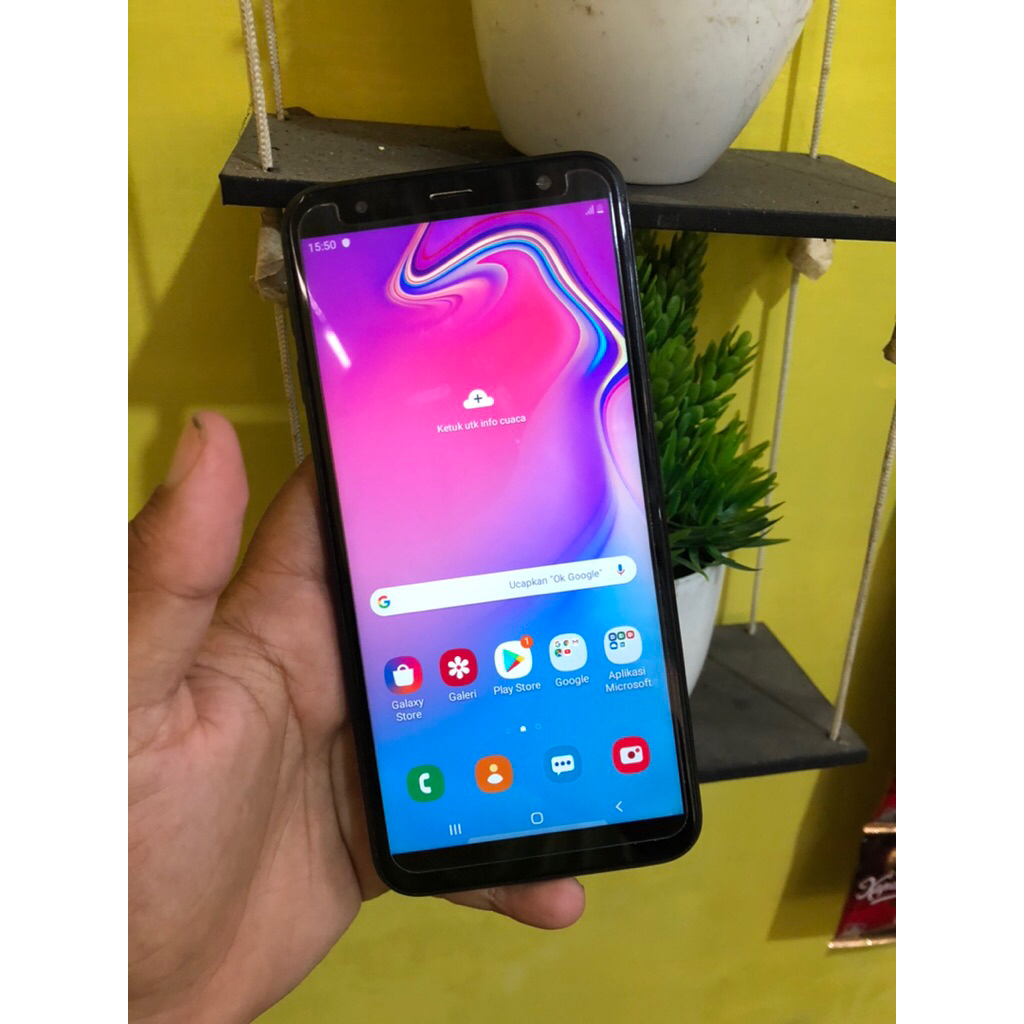 Samsung Galaxy J6+ handphone second kondisi normal berkualitas ram 3/32 handphone second bergaransi