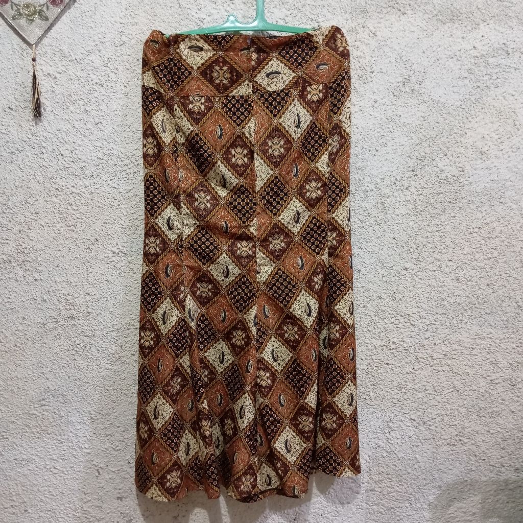 (Preloved) Rok Batik Duyung Besar / Rok Batik Wanita / Rok Kebaya / Bawahan Tradisional / Preloved B