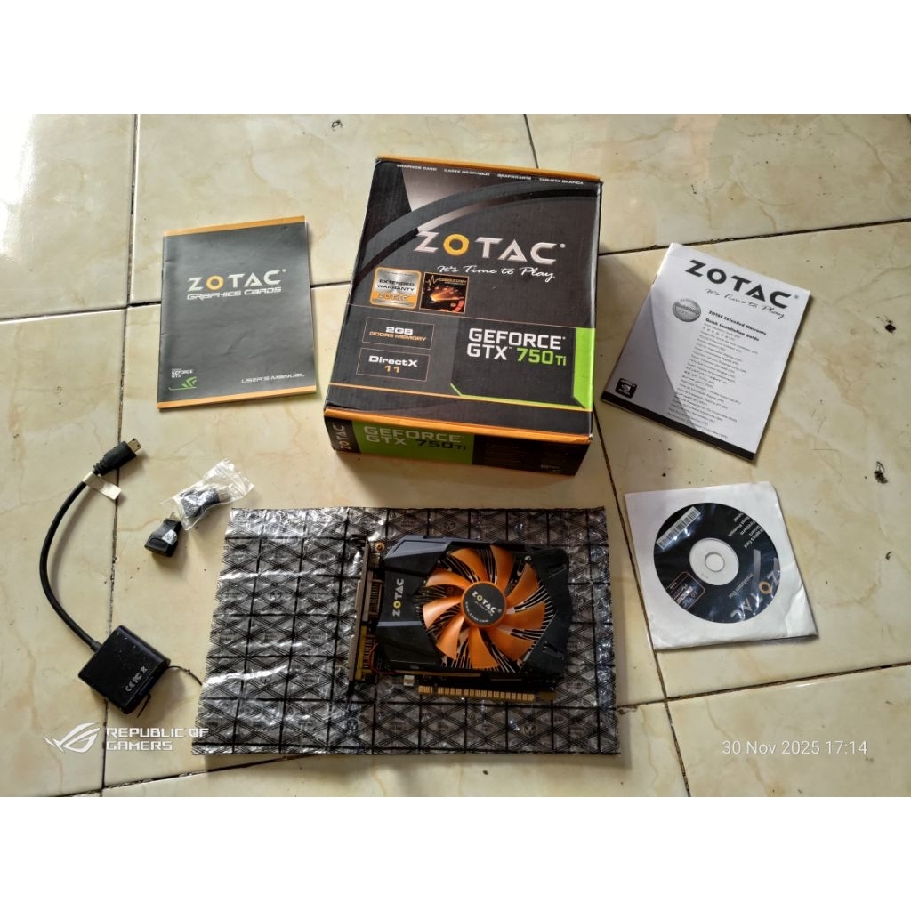 VGA GTX 750 ti rusak artefak.