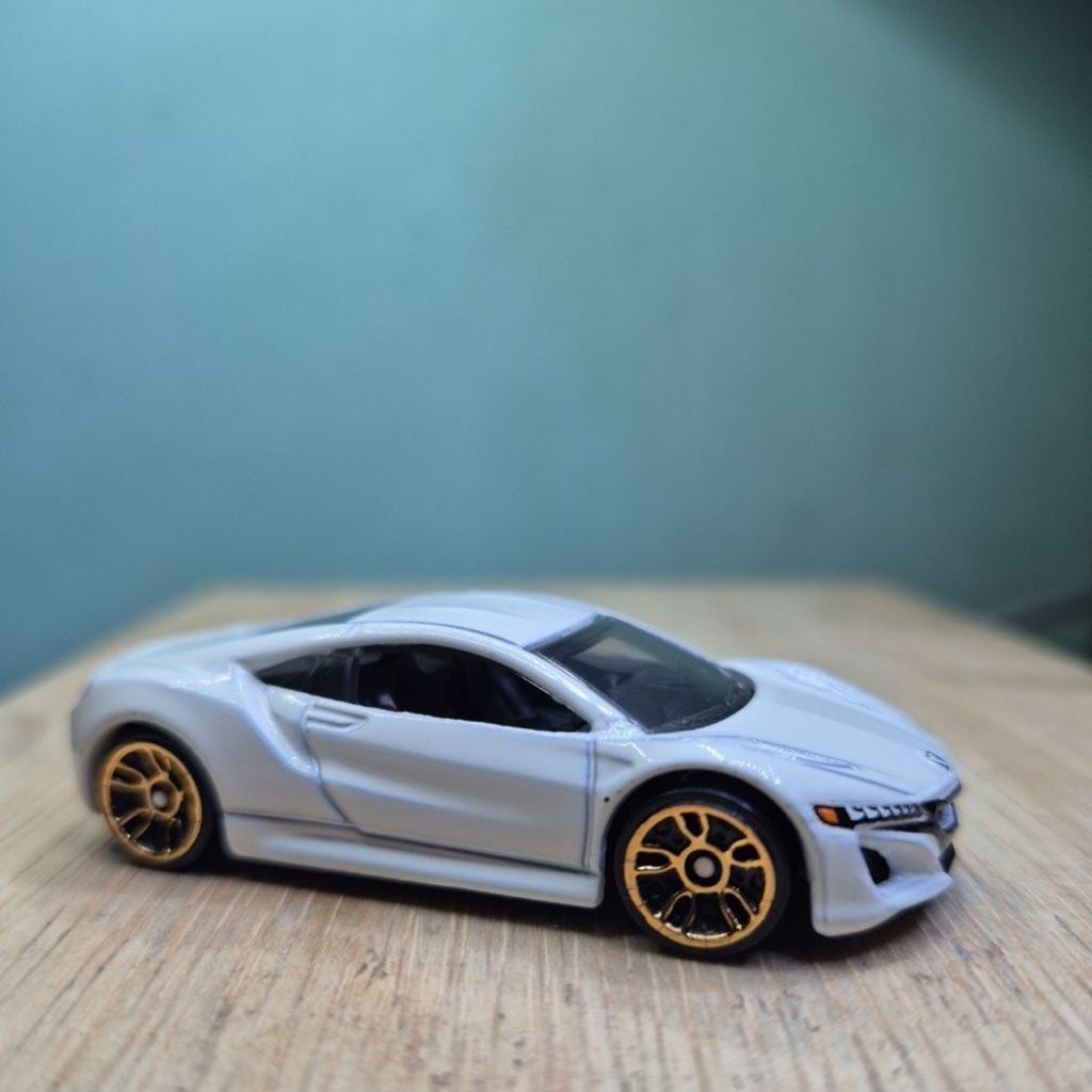 HOT WHEELS ACURA NSX PUTIH