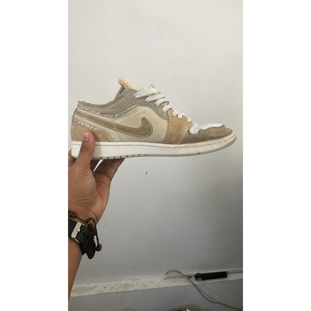 sepatu second 0riginal AJ1