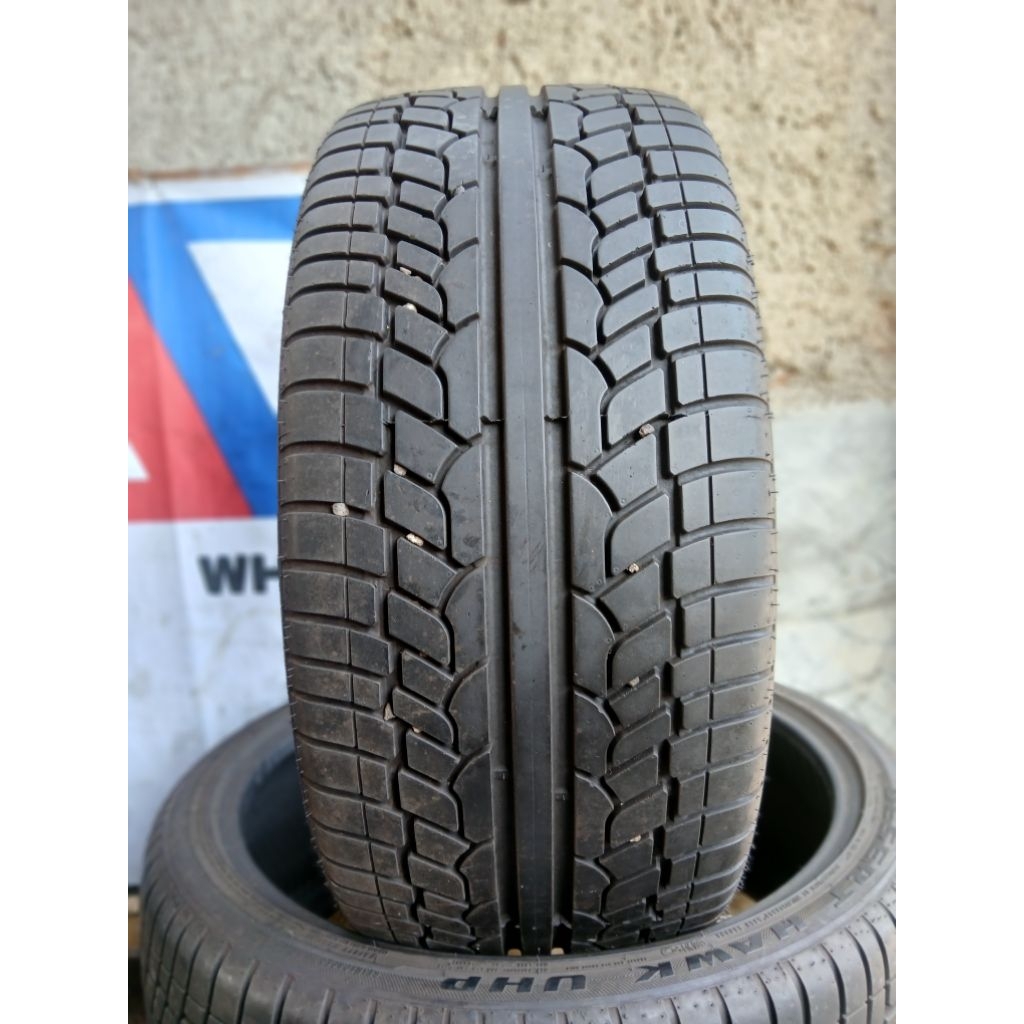 BAN ACHILLES DESERT HAWK UHP 265/35R22