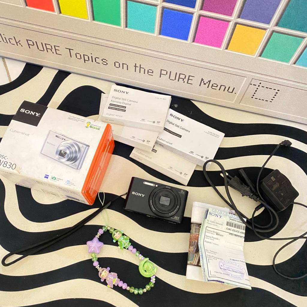 DIGITAL CAMERA DIGICAM SONY CYBERSHOT W830 FULLSET BOX