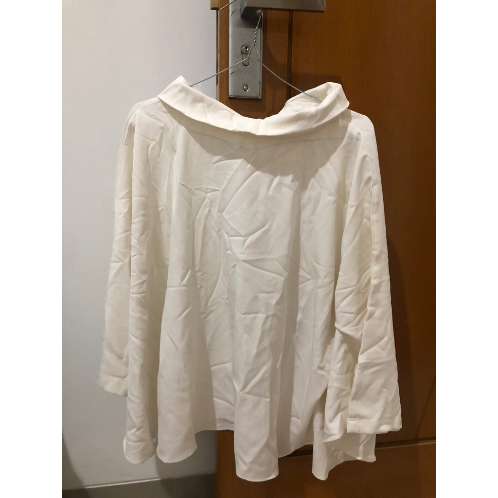 preloved blouse putih polos