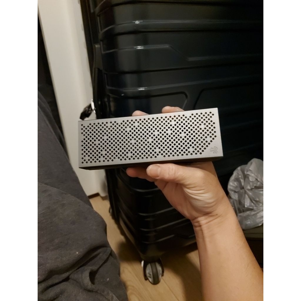 speaker bluetooth JLAB