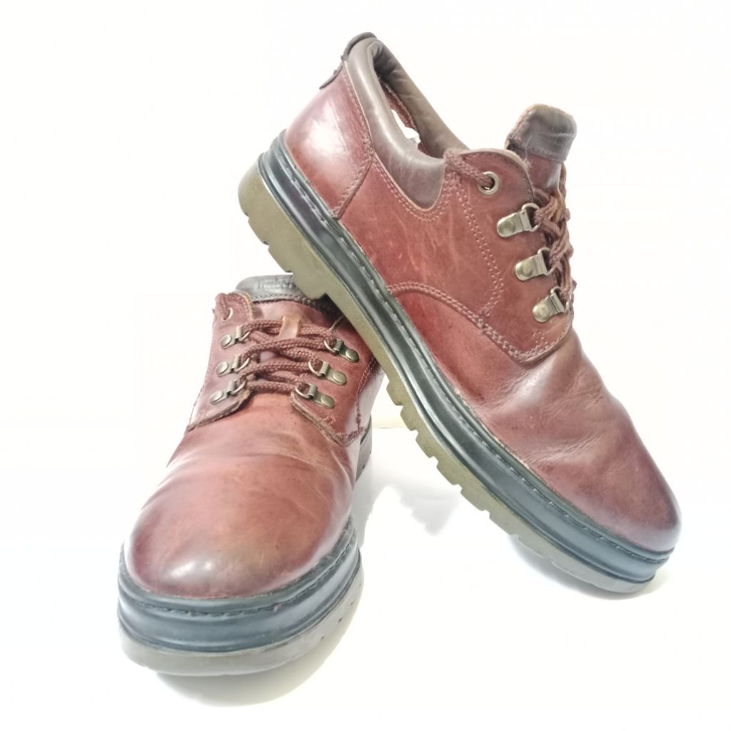 Size 45 Timberland Casual Low Boots Need Treatment