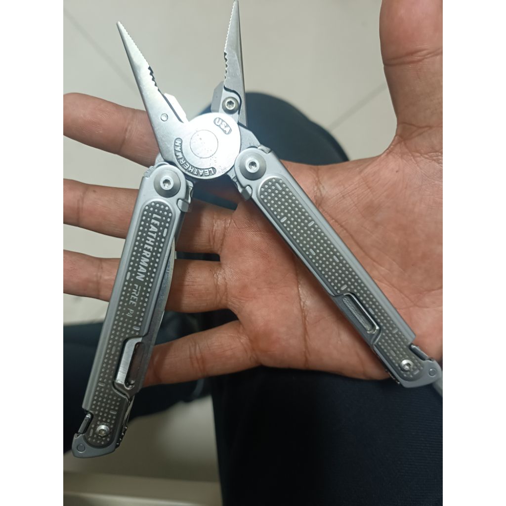 Leatherman Free P4