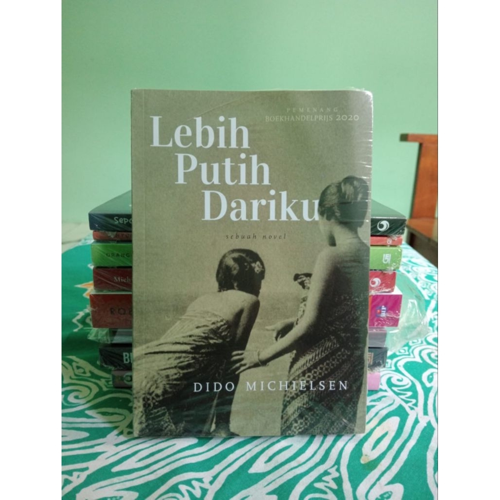 Novel Lebih Putih Dariku