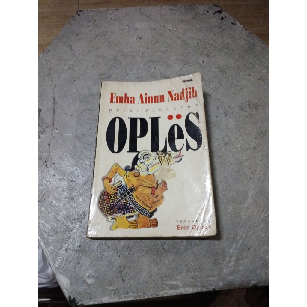 Buku emha ainun nadjib opini plesetan OPLES