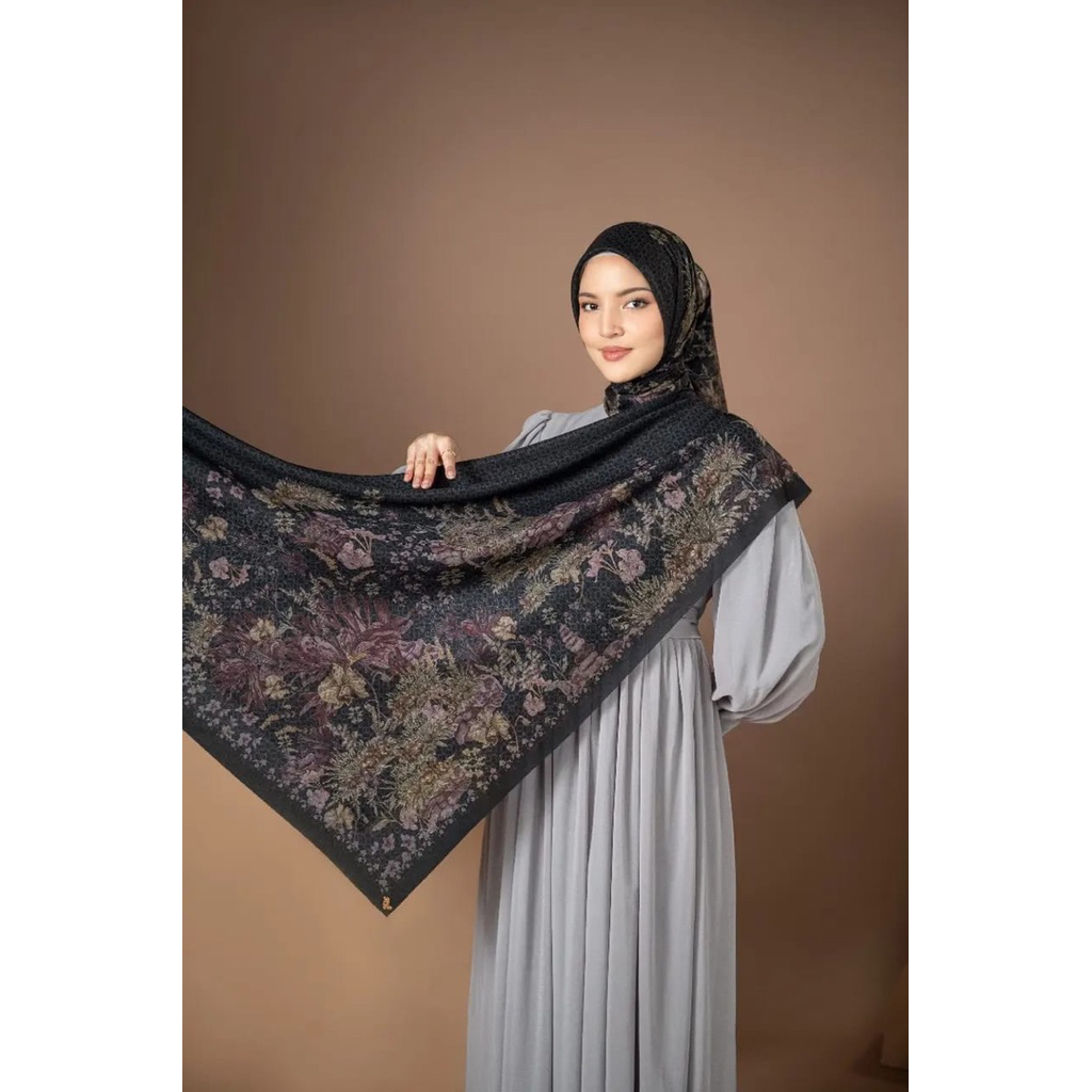 Heylocal Scottish Scarf Shadowfield New Pouch