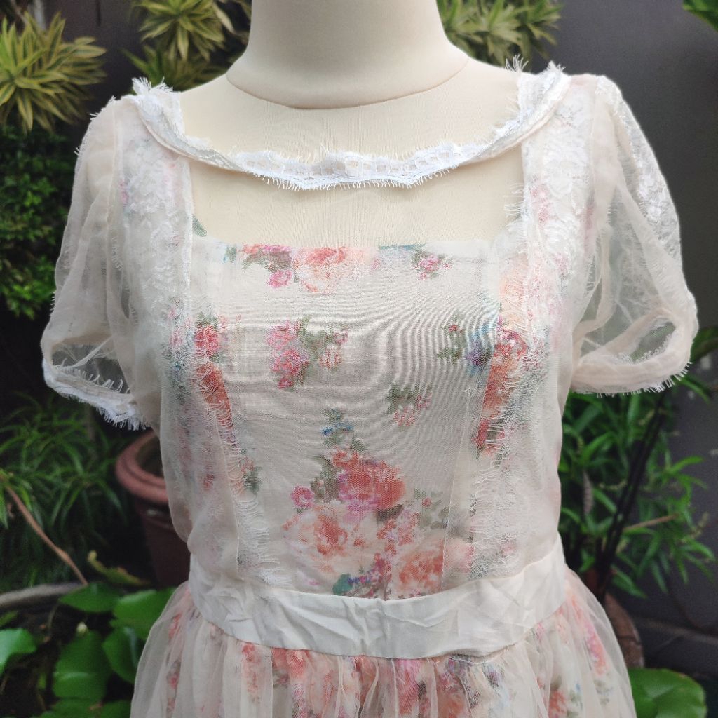 Dress Kombinasi Tile