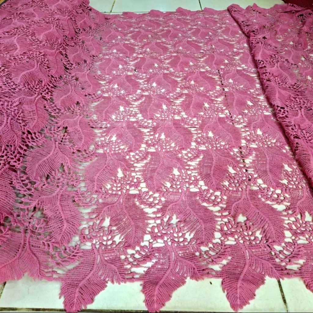 Kain Brokat Oki Prada Bahan Katun Premium Motif Salur Full Bordir Murah