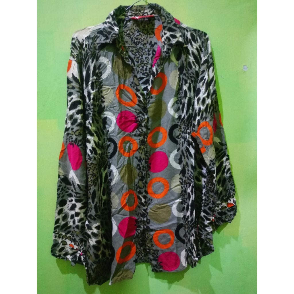 PAKAIAN WANITA ATASAN KEMEJA