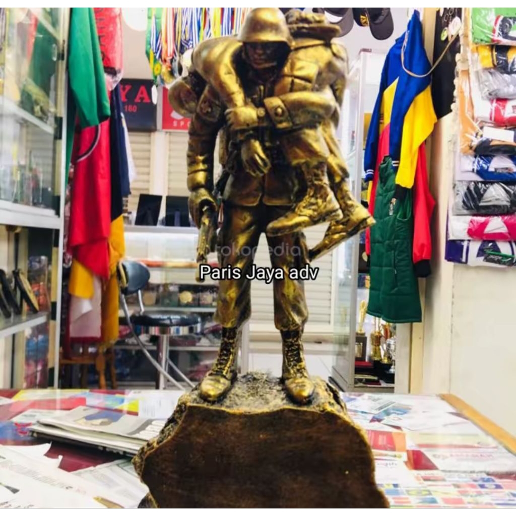 Patung Tentara Miniatur Tentara TNI Fiber Berkualitas