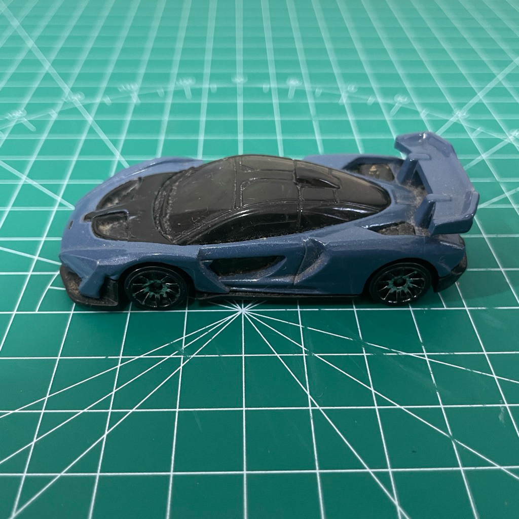 Hot Wheels Mclaren Senna Loose