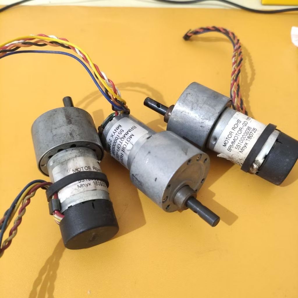 MOTOR DINAMO GEARBOX DC MNYX BRM GD100 (5V-10RPM) (12V-39RPM)