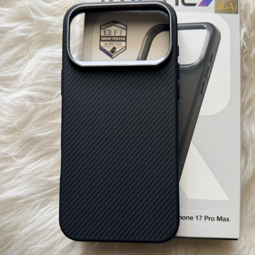 Casing iPhone 17 Pro Max Raptic Aramid Fibre Shield 600D aerospace-grade aramid fiber,