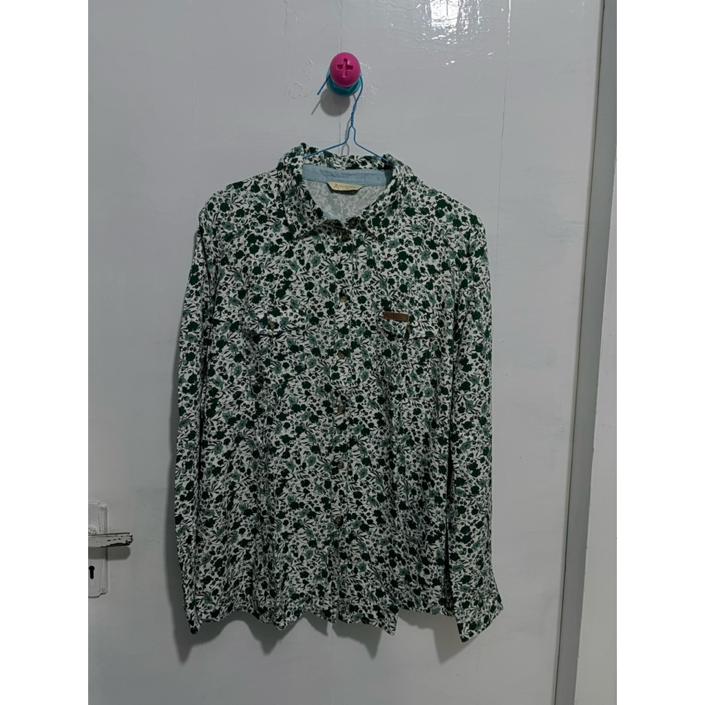 Kemeja bunga emerald green VV Olivia