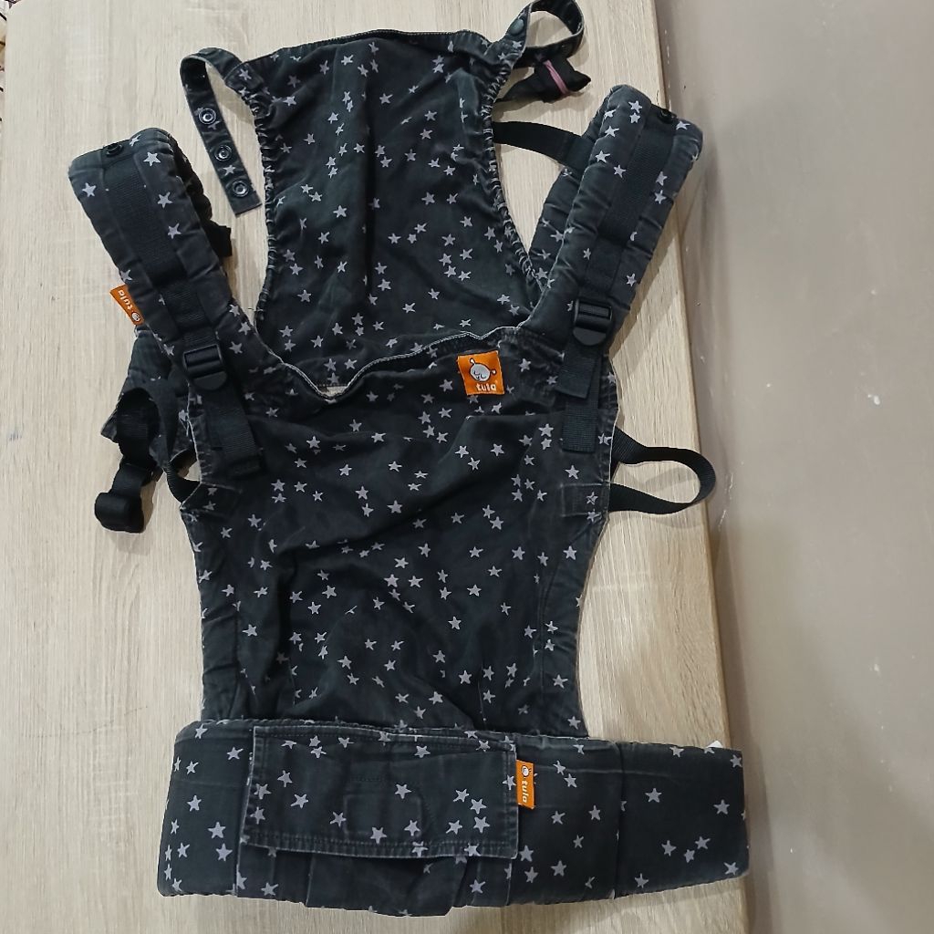 Tula FTG Free To Grow Discover Baby Carrier - Gendongan Bayi Tula