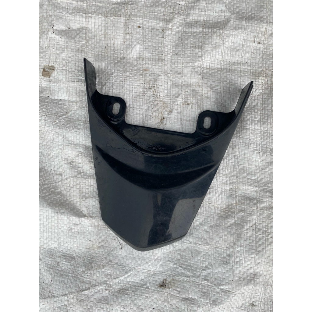 Pet body sambungan body belakang yamaha mio j Gt original lepasan copotan motor