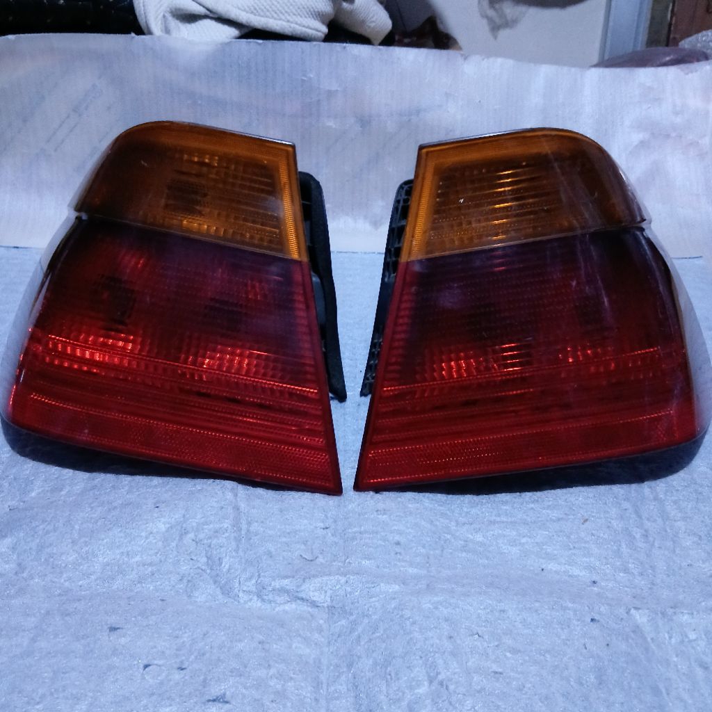stoplamp lampu belakang bmw e46 original