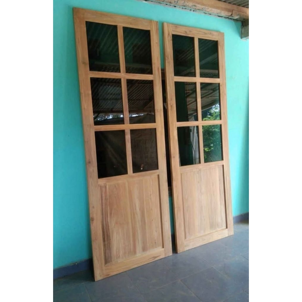 Pintu kaca kayu jati