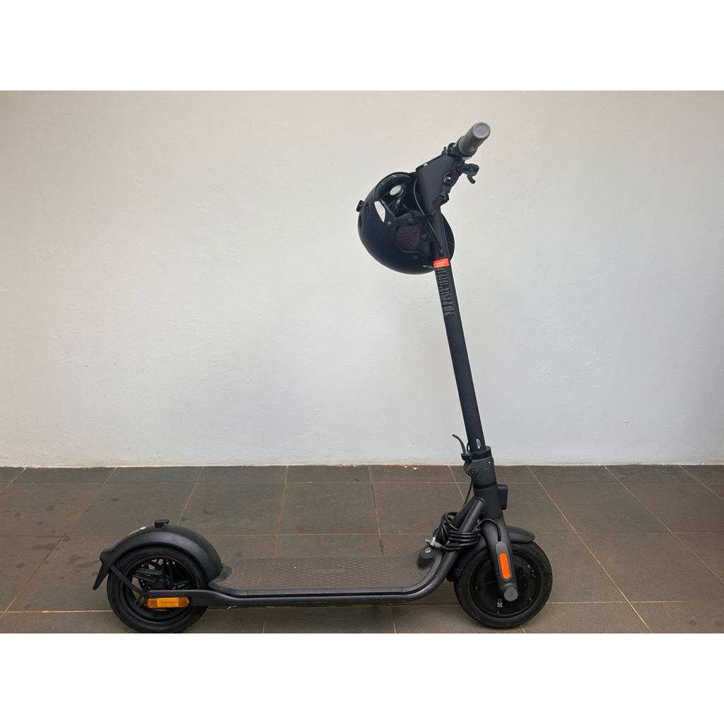 Ninebot Scooter F20A Mulus Low Mileage