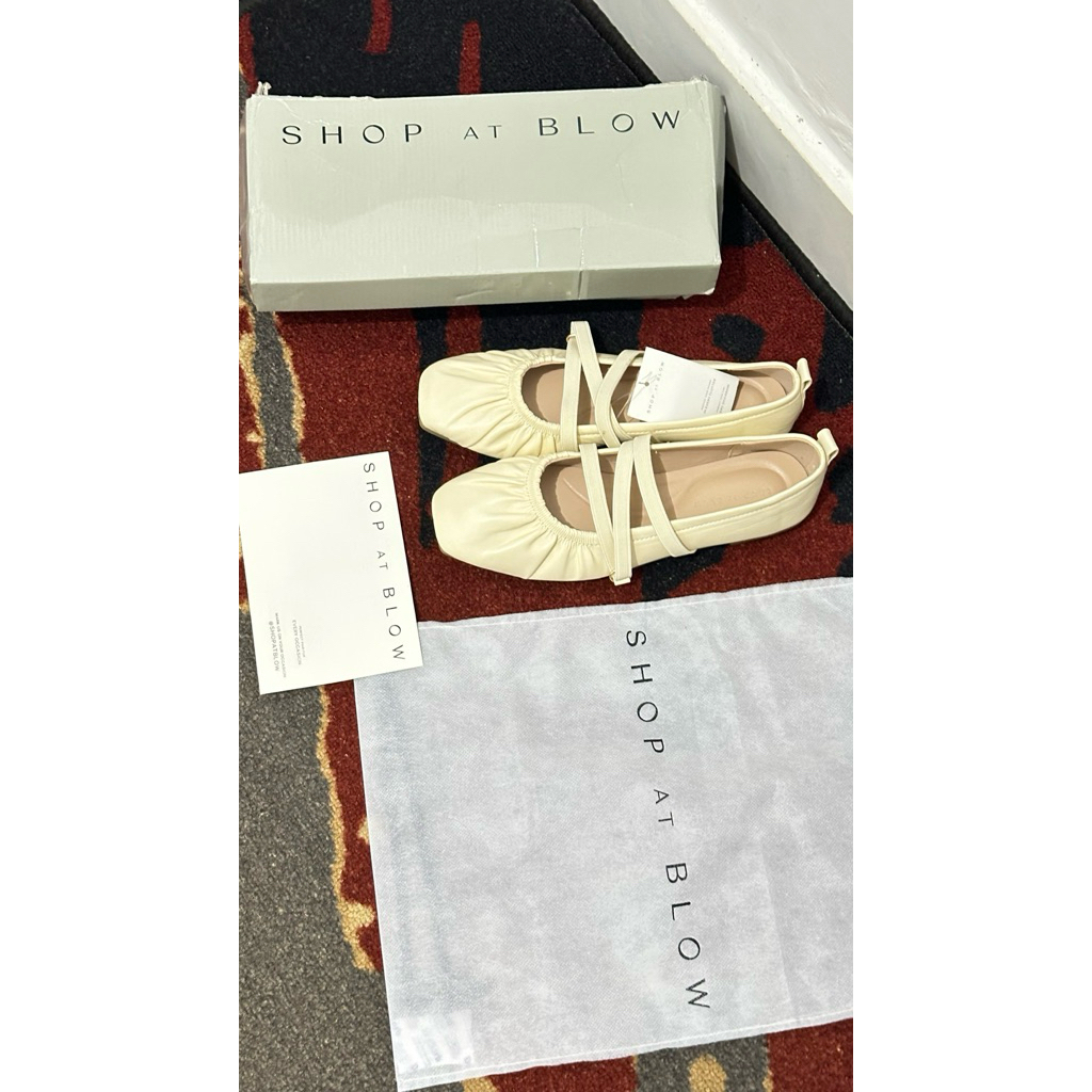 NEW SEPATU SHOP AT BLOW