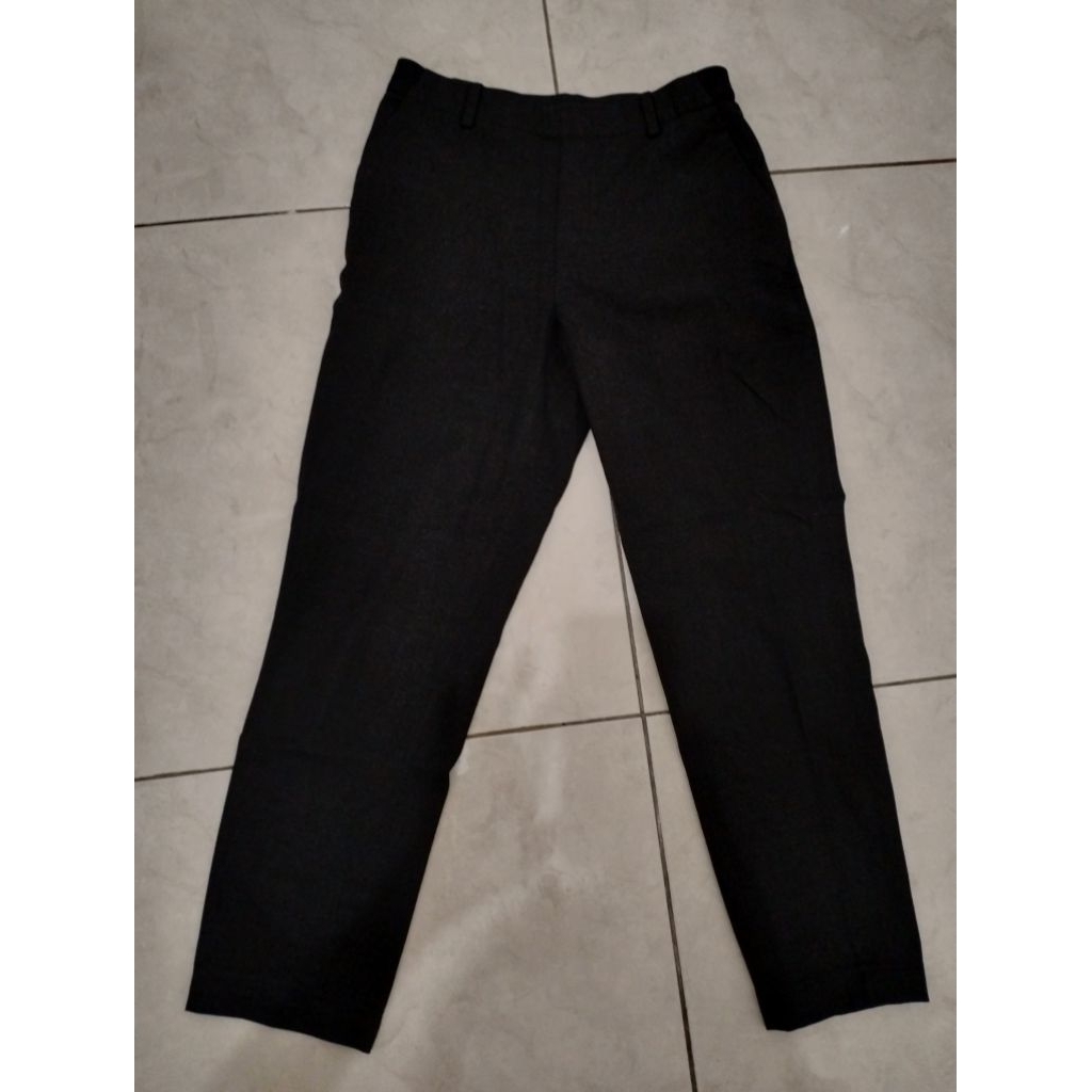 celana wanita Uniqlo grey ori