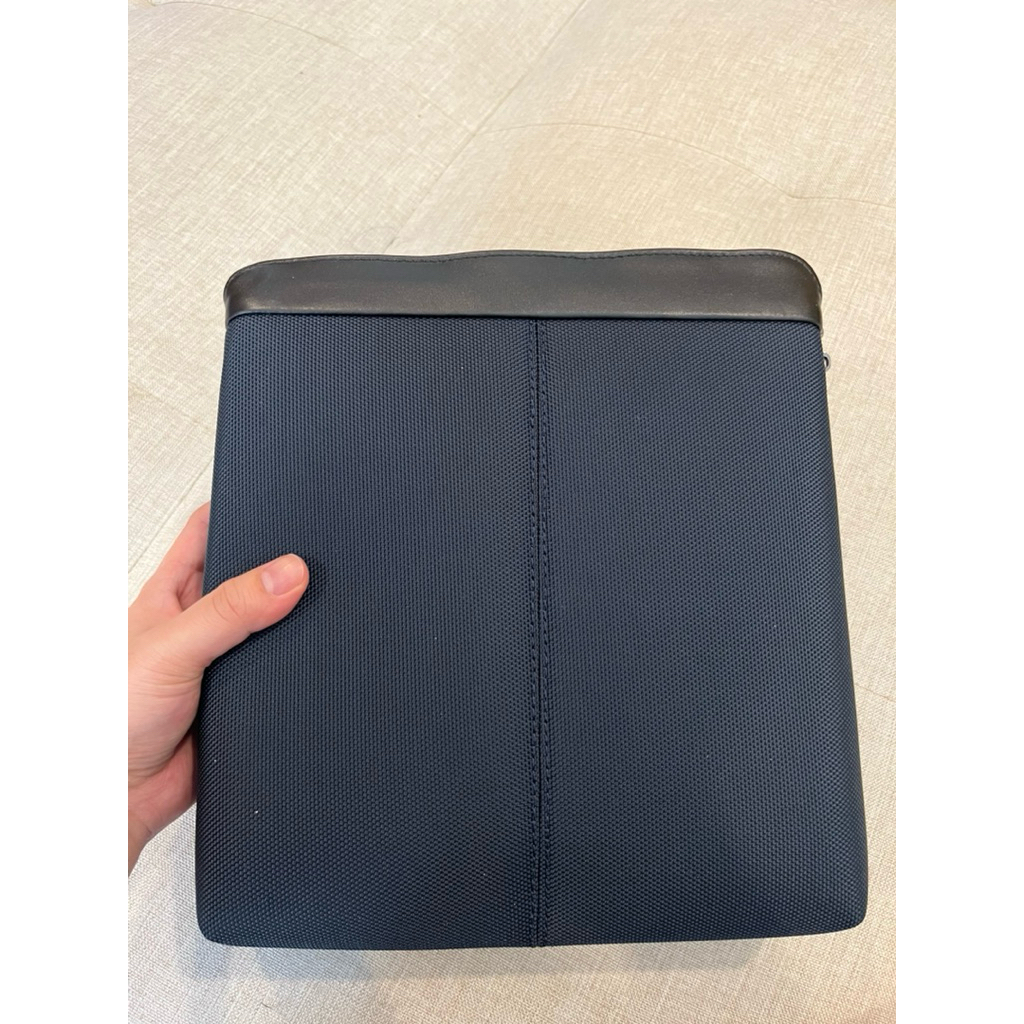 Hush Puppies Sling Bag Tas Samping Hush Puppies