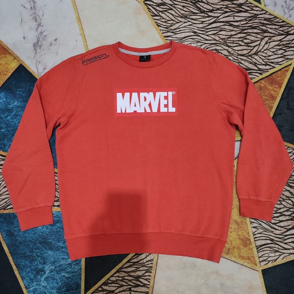 Crewneck Marvel by Hang Ten