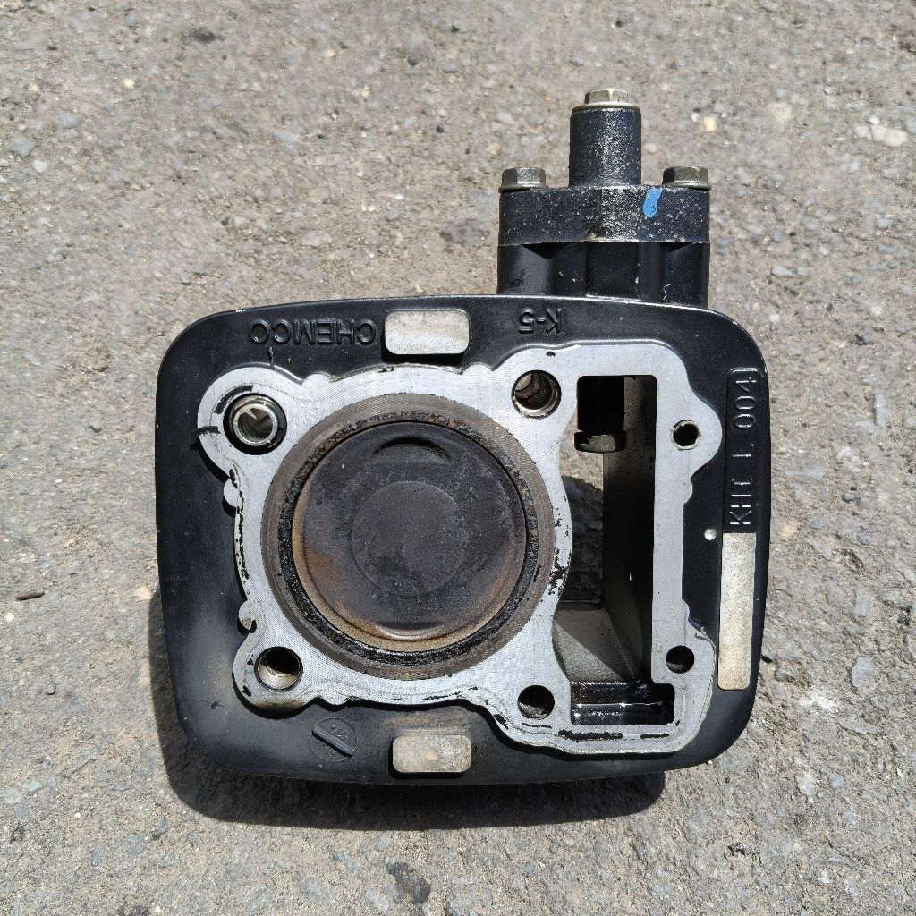 Blok piston KLX DT New standar original lepasan (bekas)