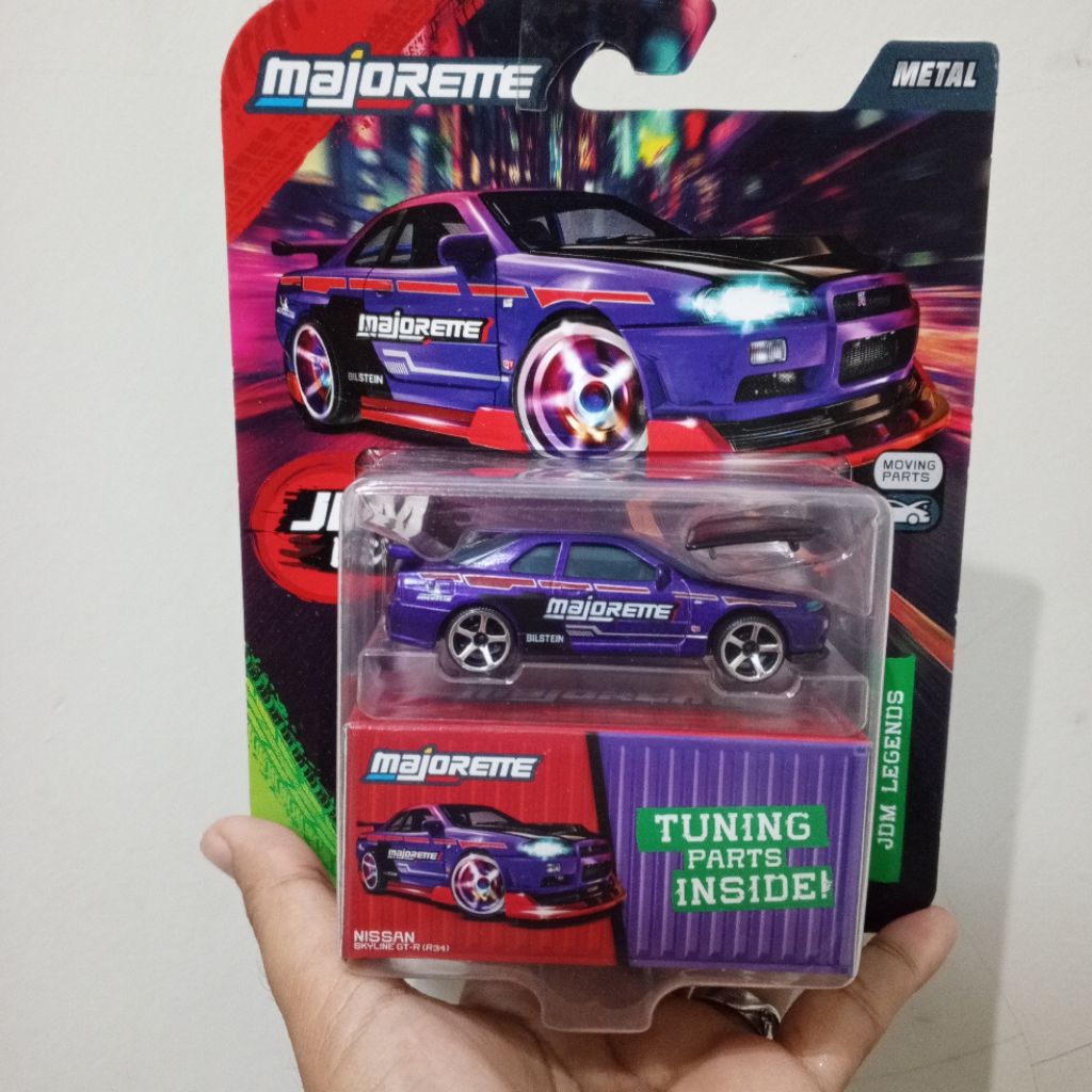 Majorette JDM legend nissan skyline GT-R (R34)