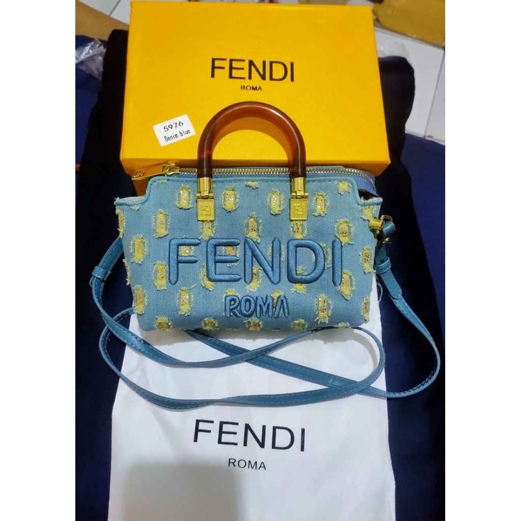 Tas Wanita Merk Fendi Roma