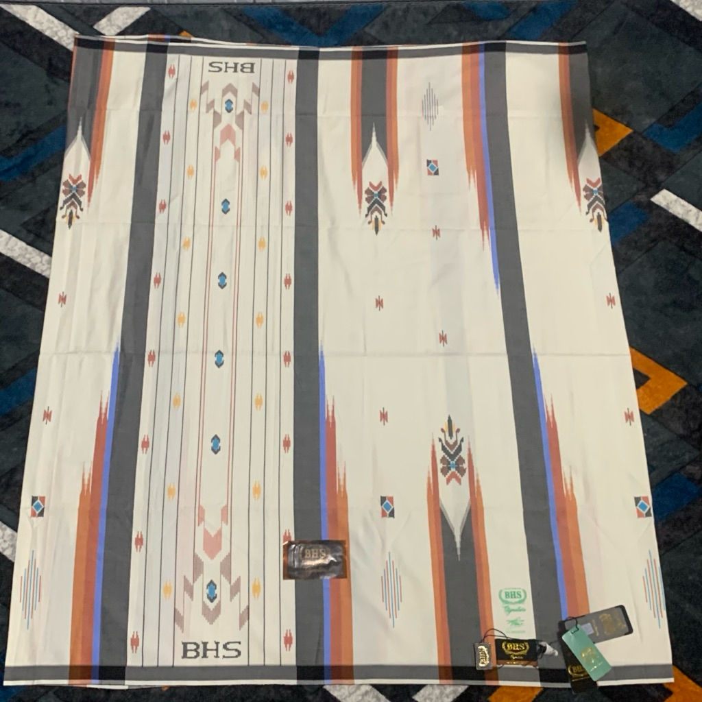 SARUNG BHS SIGNATURE GOLD SKG SPUNSLIK MERCERIZED PUTIH