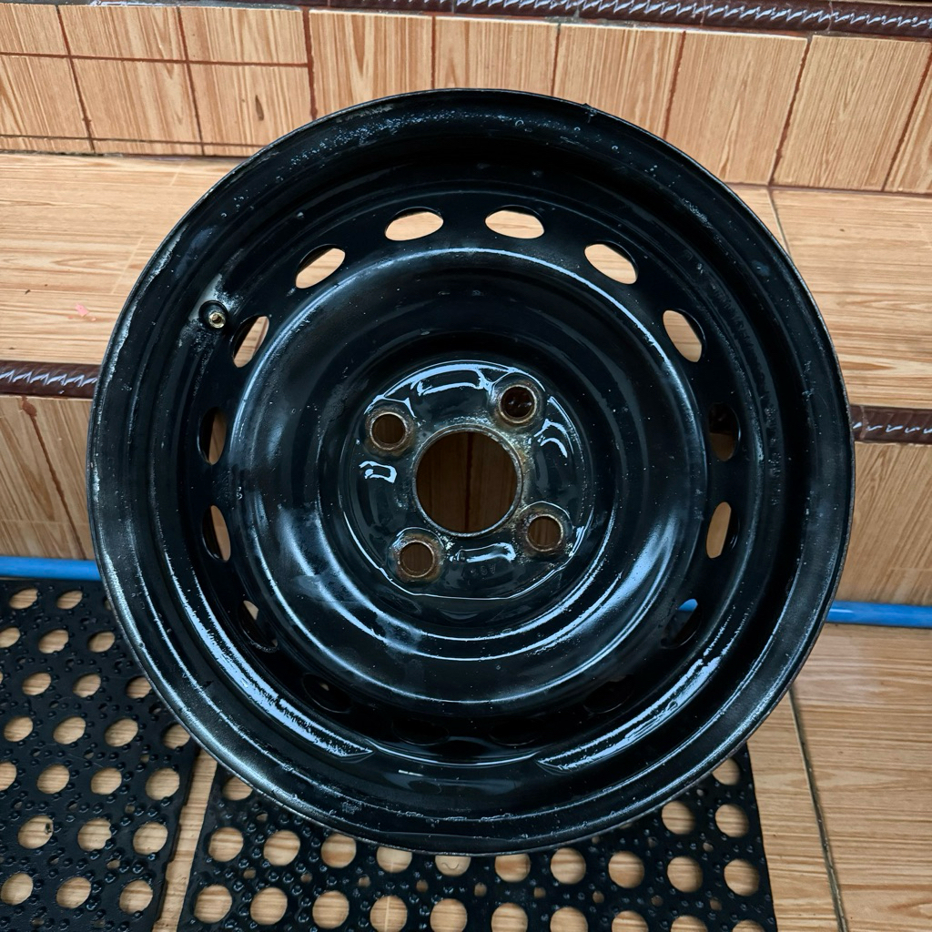 velg kaleng ring 14. ayla agya sigra d