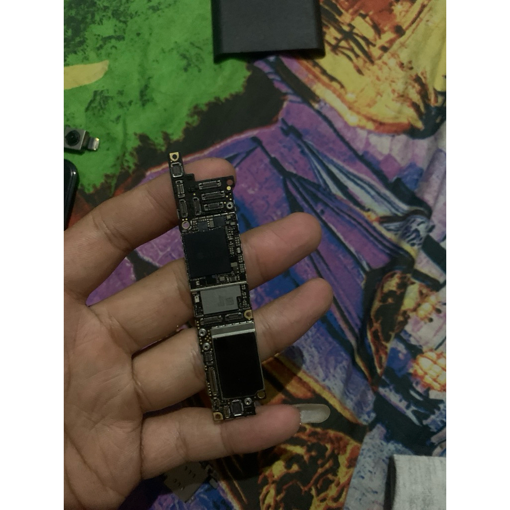 mesin+box iphone xr minus mati total icloud di box mesin iphone xr bahan