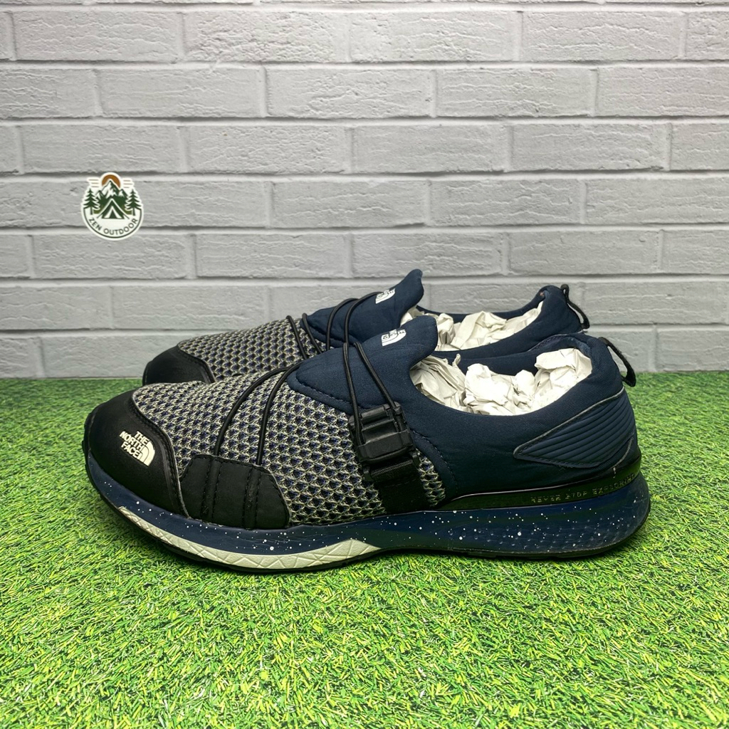 sepatu outdoor hiking TNF Slip-on Urban Recovery 42 fit 43