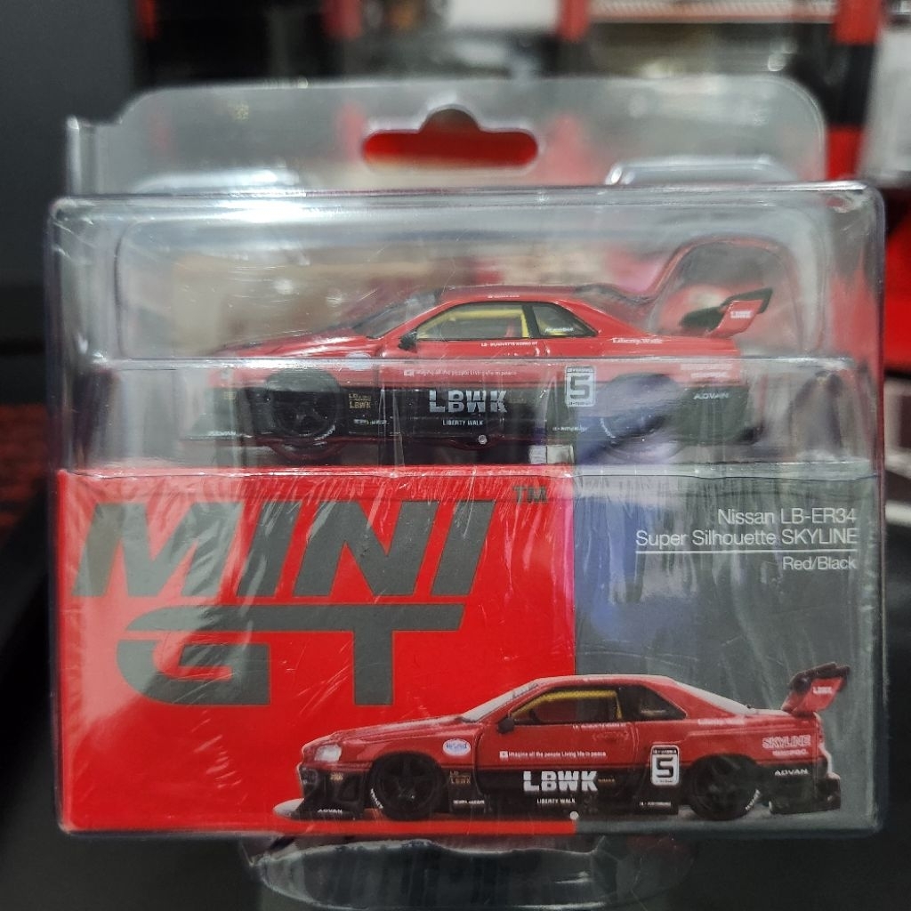 Mini GT Nissan Skyline R34 LBWK