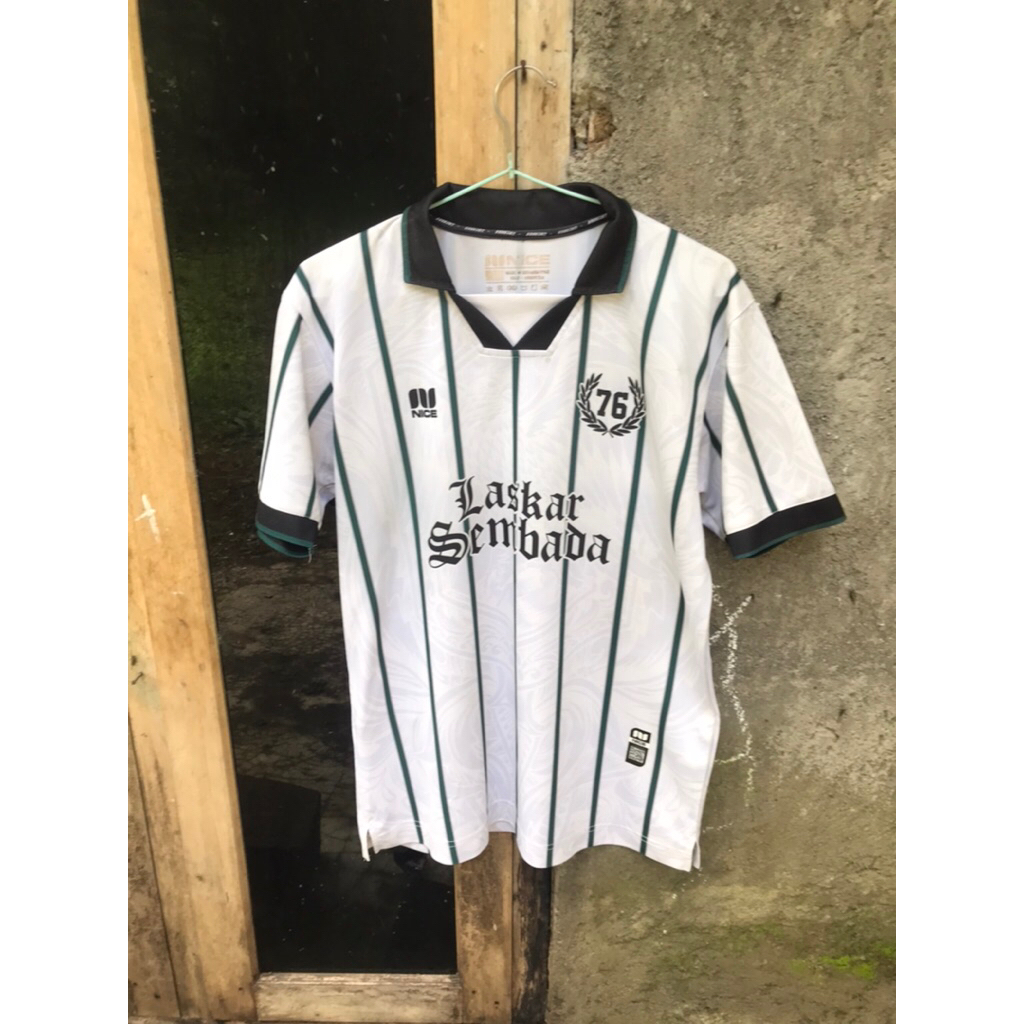jersey sepak bola